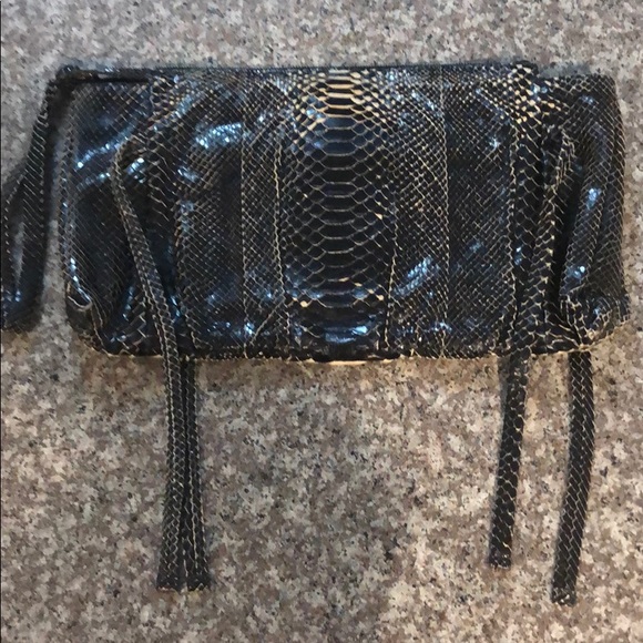 GENUINE PYTHON GUCCI HYSTERICA CLUTCH - Picture 3 of 6